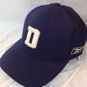 Reebok " D " logo Dallas Cowboys NFL Fitted Flexfit Cap Hat. L/XL
